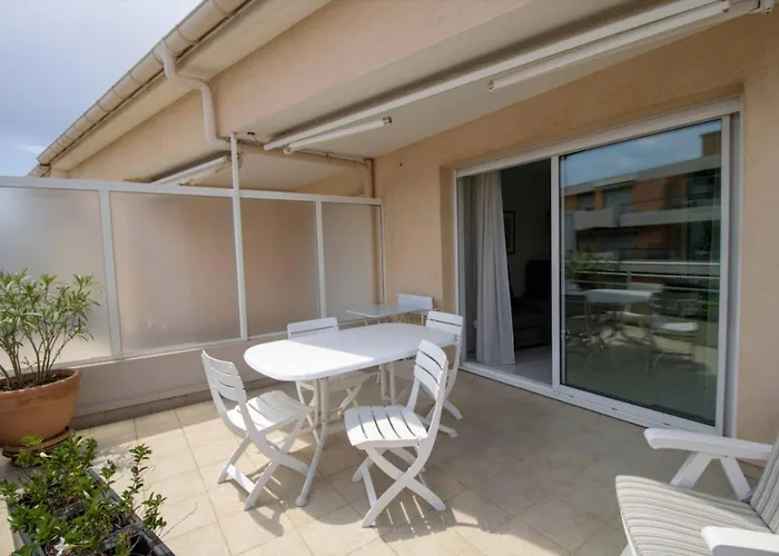 Bright Cocoon With Terrace And Sea View